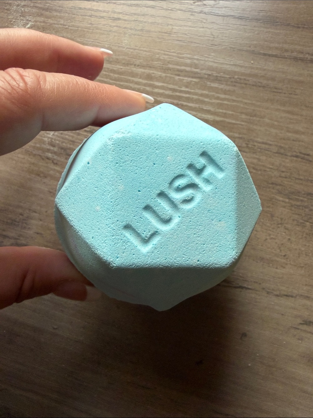 New Lush Atom Heart Mother Bath Bomb - Picture 3 of 4